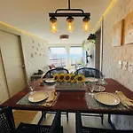 Flat Luxuoso Alto Padrao Frente Mar Com 2 Suites No Iate Plaza