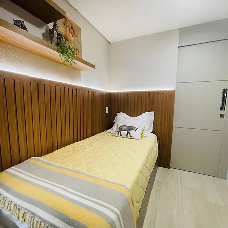 Flat Luxuoso Alto Padrao Frente Mar Com 2 No Iate Plaza *