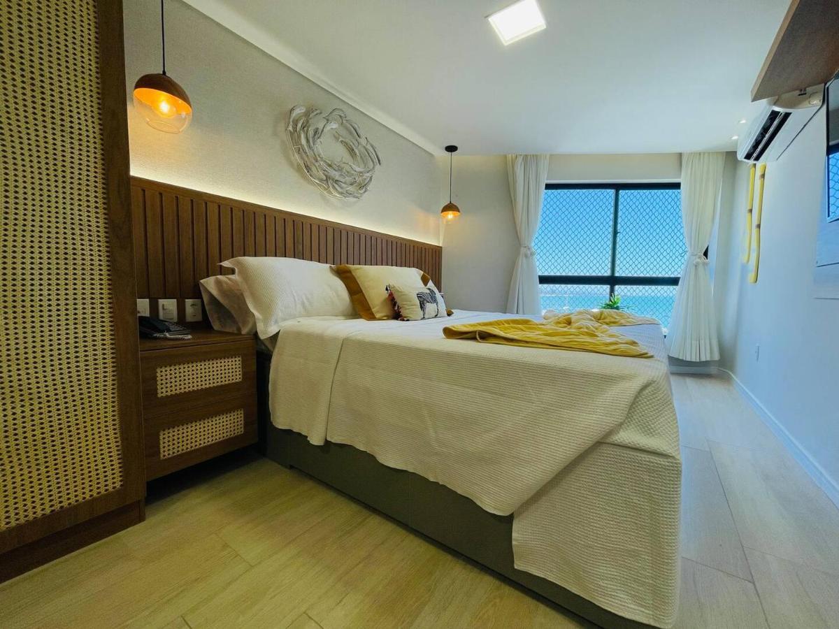 Flat Luxuoso Alto Padrao Frente Mar Com 2 No Iate Plaza