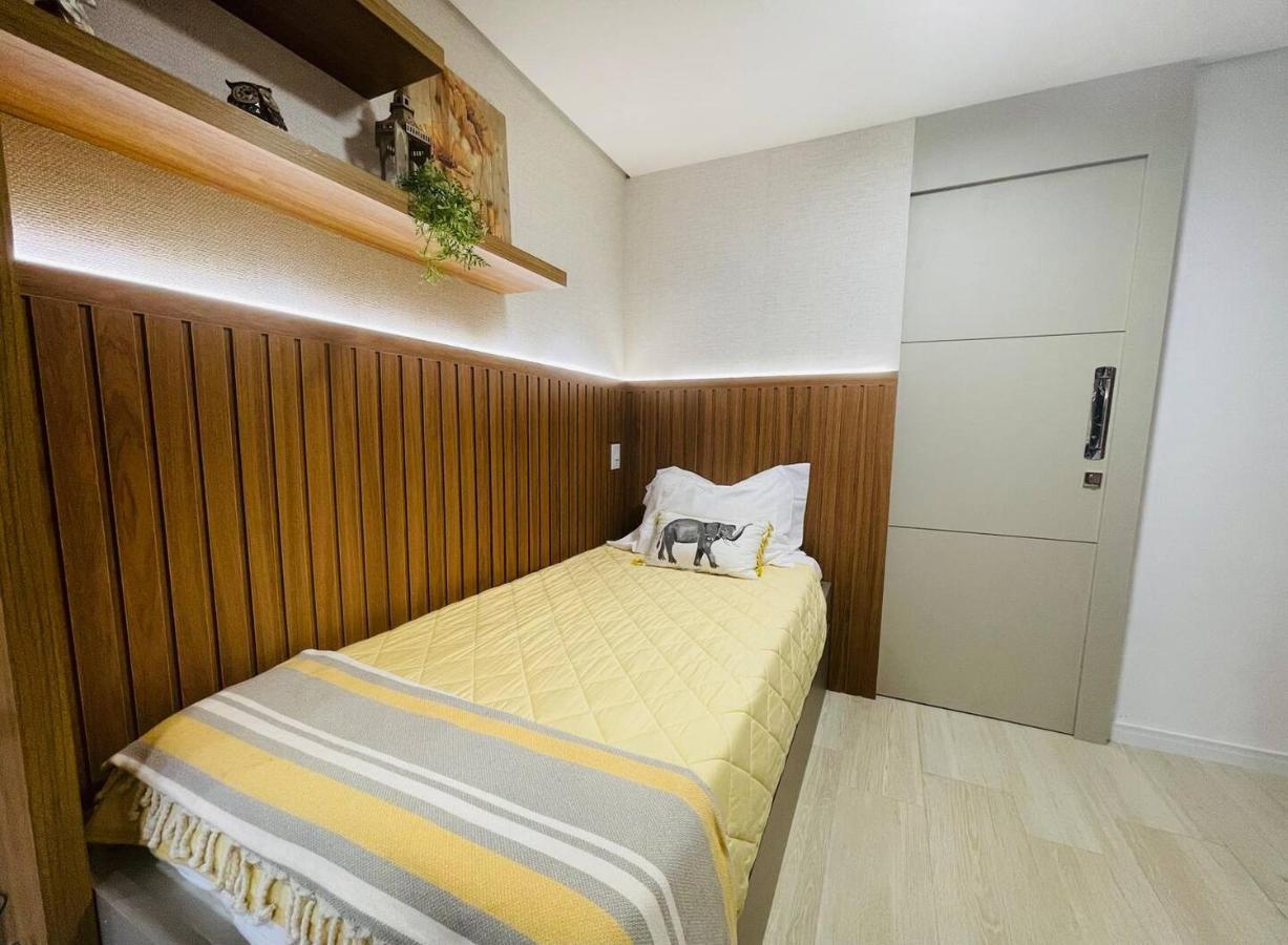 Flat Luxuoso Alto Padrao Frente Mar Com 2 No Iate Plaza *