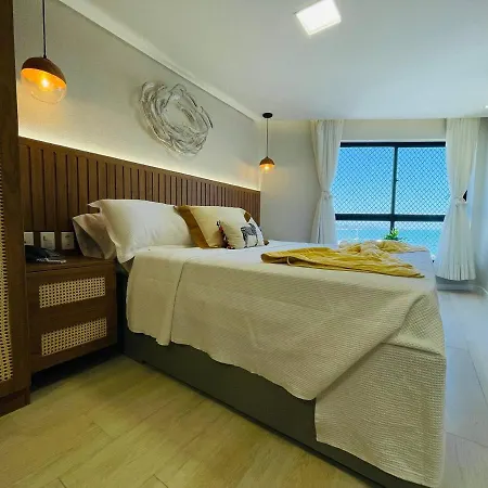 Flat Luxuoso Alto Padrao Frente Mar Com 2 No Iate Plaza